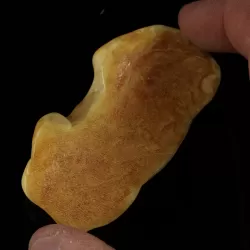 Polished Genuine Baltic amber 17g Stone