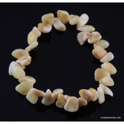 Leaves pieces Baltic amber adult stretch bracelet