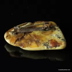 Vintage Baltic amber brooch