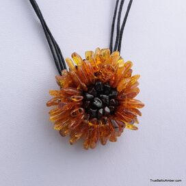 Flower Baltic amber artisan pendant necklace