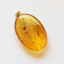Spider Insect in Carved Amulet Baltic amber fossil pendant