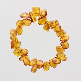 Honey Leaves Baltic amber pieces stretch bracelet 18cm