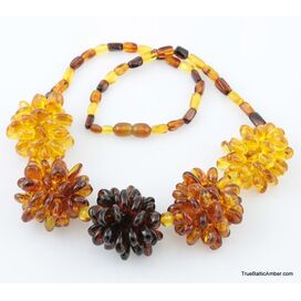 Beautiful Baltic amber pendant necklace 20in