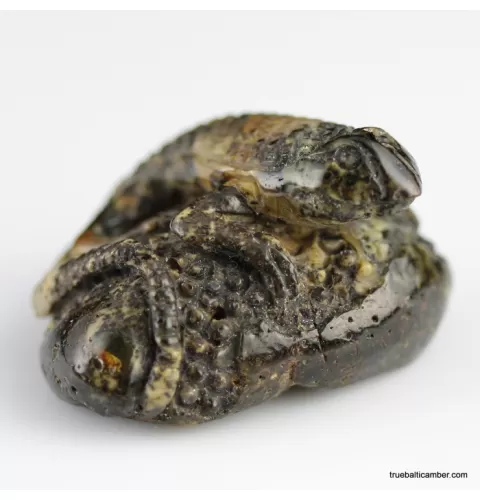 Carved Genuine BALTIC AMBER - Lizzard