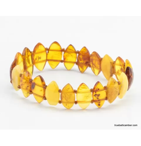 Carved pieces Baltic amber elastic bracelet