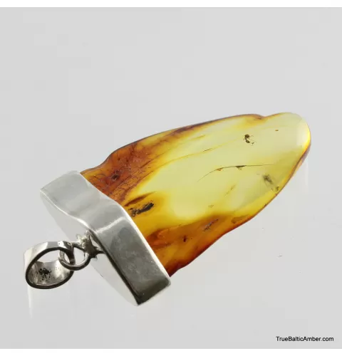 Baltic amber silver pendant w insect inclusion 10g