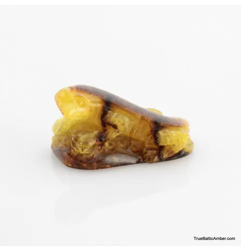 Carved Genuine BALTIC AMBER - Lizard