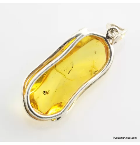 Baltic amber silver pendant w insect inclusion 9g