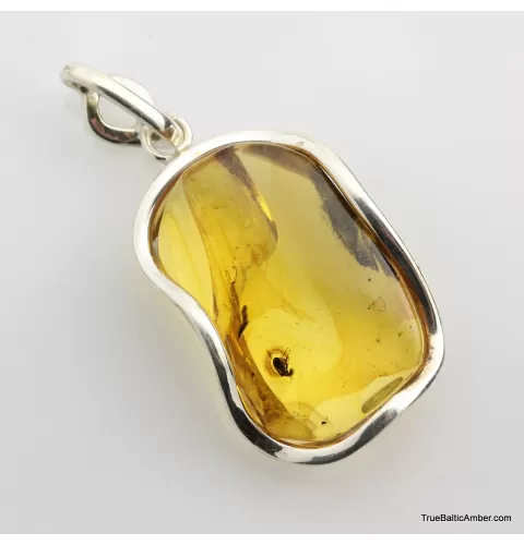 Baltic amber silver pendant w insect inclusion 9g
