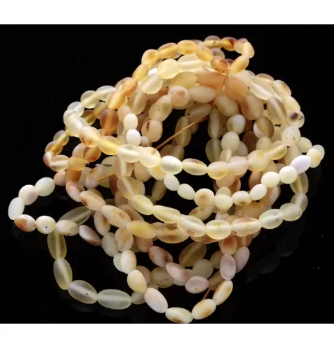 10 Raw BEANS Baltic amber stretch bracelet 19cm