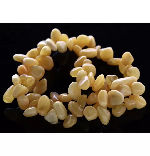 Butter Leaf Beads Baltic amber stretch bracelet 18cm