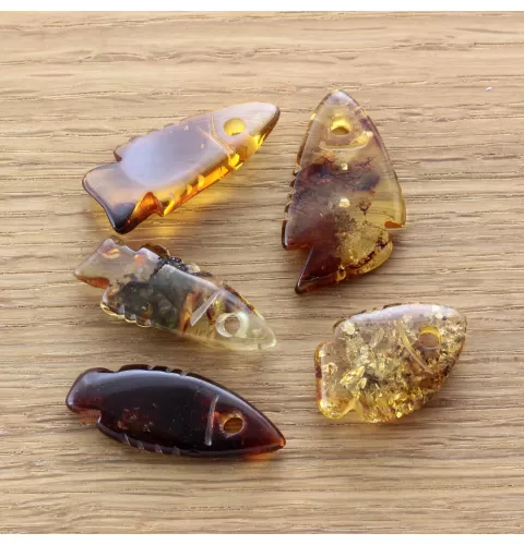 5 Baltic Amber figurine FISH Pendants Charms