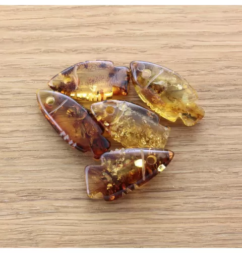 5 Baltic Amber figurine FISH Pendants Charms