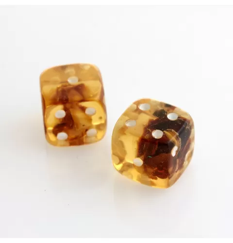 Play Baltic Amber Dice