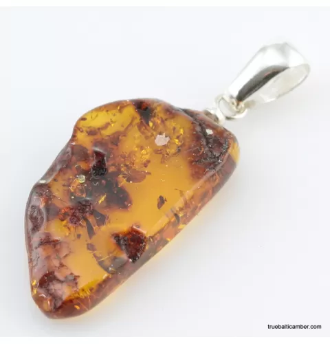 Nautral Baltic amber silver pendant