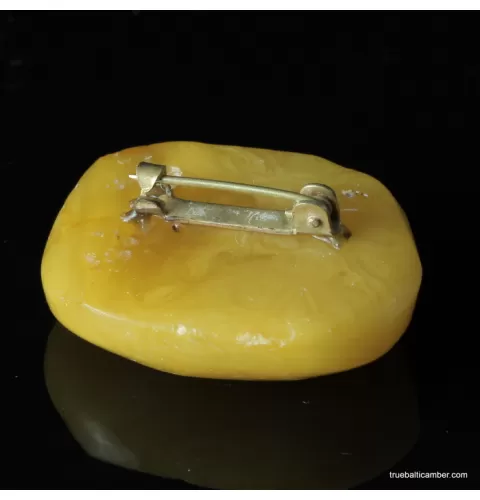 Vintage Baltic amber brooch