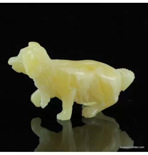 Carved Genuine BALTIC AMBER - Dog 8g