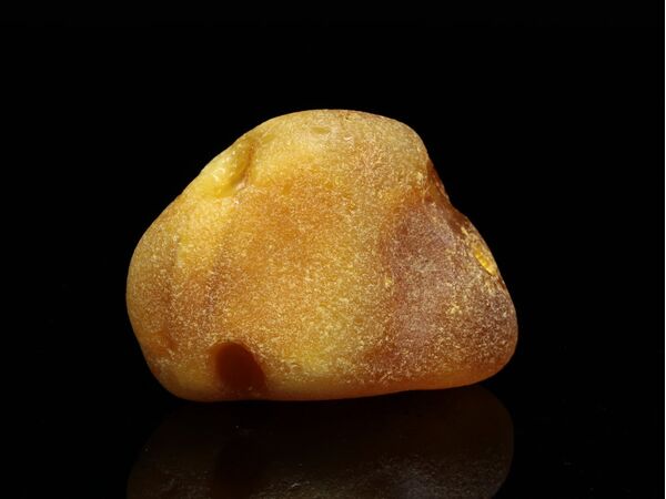 Natural Genuine Baltic Amber Sea Stone 41g