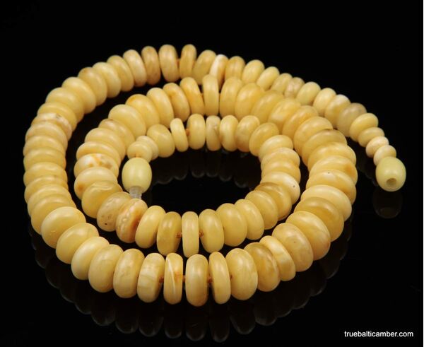 Butter BUTTON beads Baltic amber necklace 18in