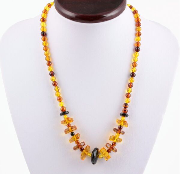 Composition Baltic amber necklace 19in