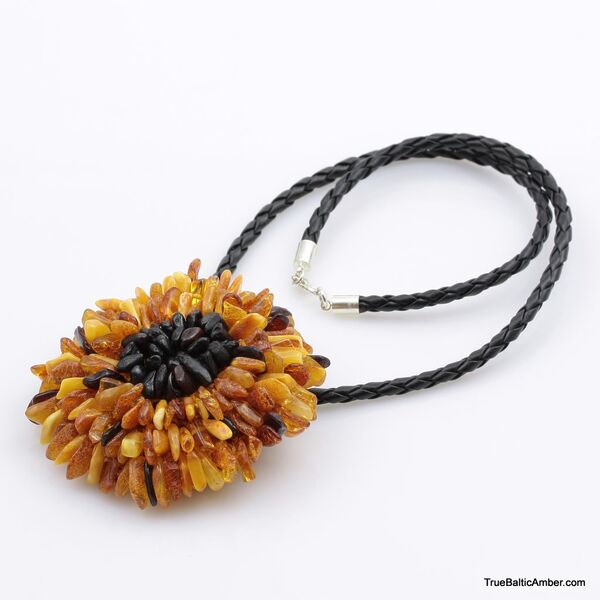 Flower Baltic amber artisan pendant necklace