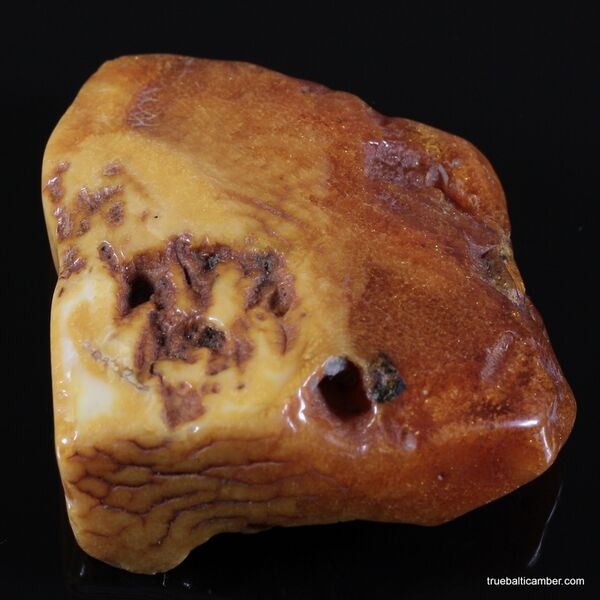 Antique butter large Baltic amber fossil 33g stone